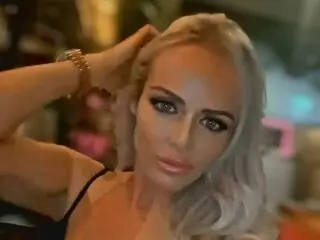 Toy pussy DaniellaSkyee