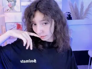 Pussy show EmmanuelBrown