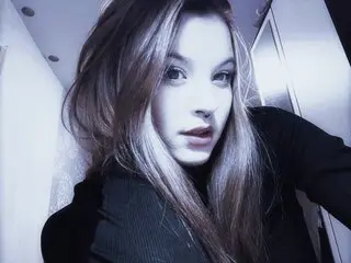 Show amateur GwenCrumbley
