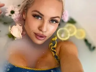 Photos toy IsabellaSaturn