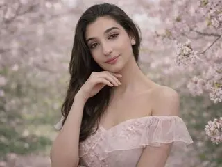 Jasminlive online JasminAvely