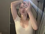 Adult shows RuthieBedsaul