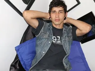 Naked video SebastianB